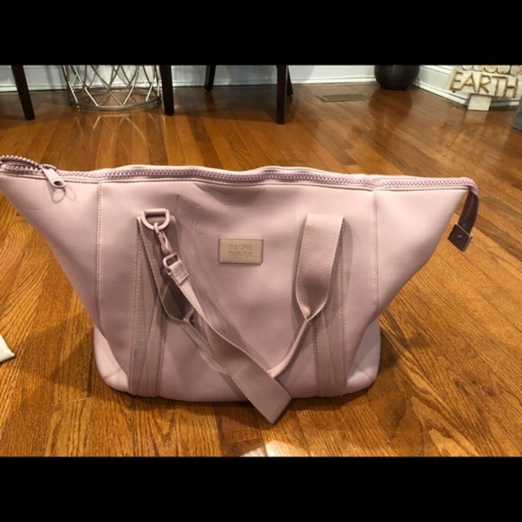 ISO DAGNE DOVER QUARTZ LANDON CARRYALL MEDIUM - Picture 1 of 1